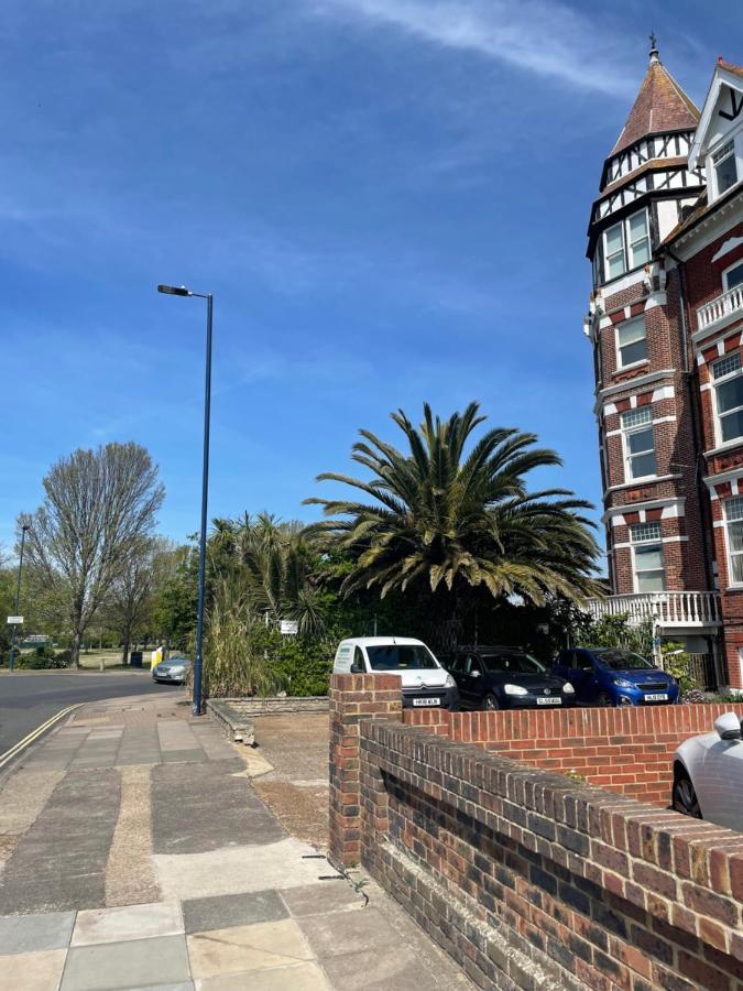 Southsea Retreat Apartment Luaran gambar