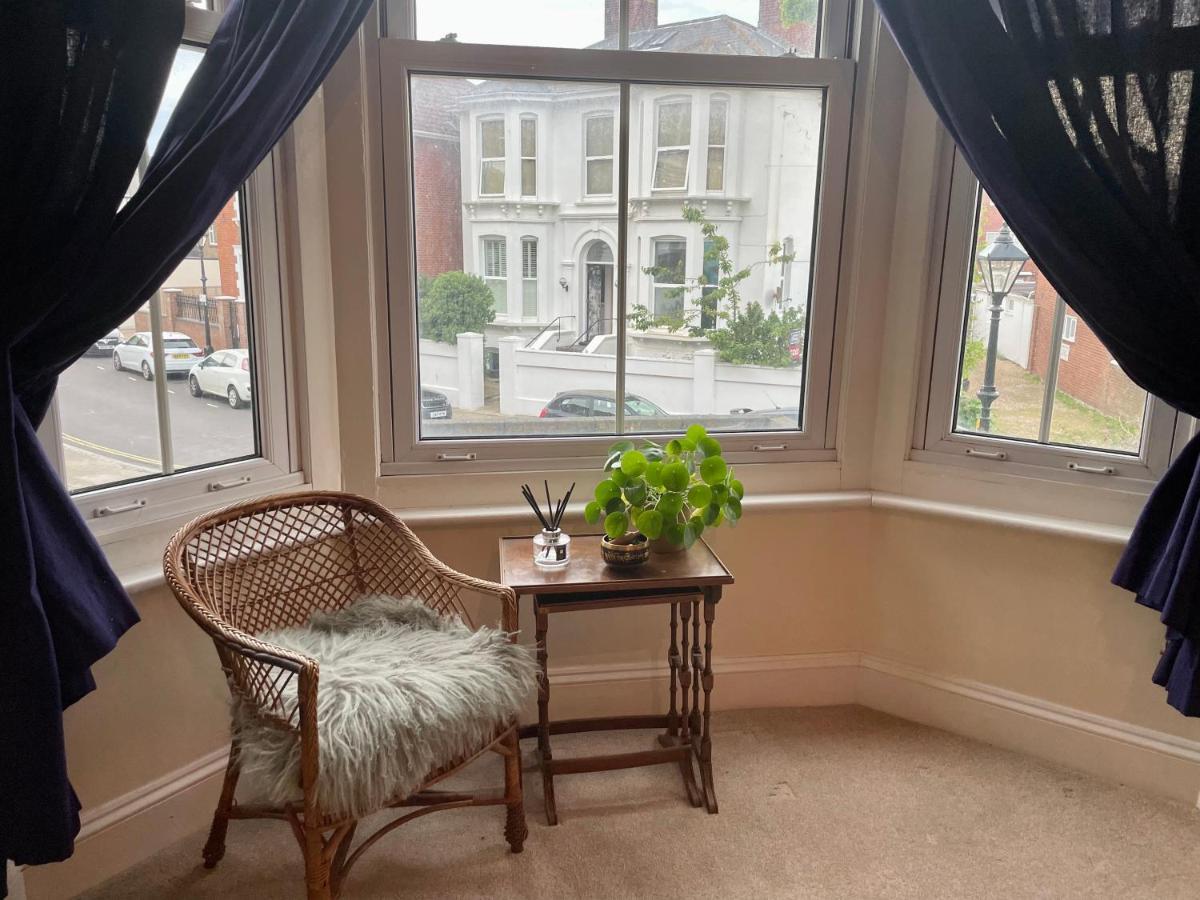 Southsea Retreat Apartment Luaran gambar